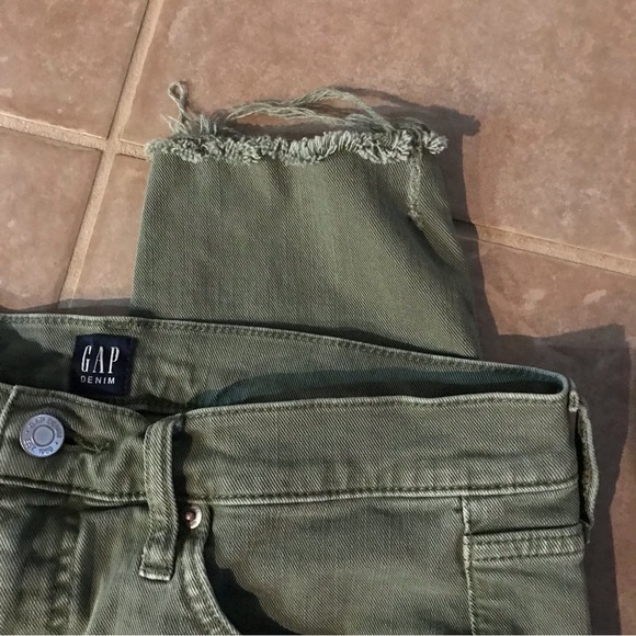 Gap green denim. True skinny. 12/31. - Picture 6 of 10
